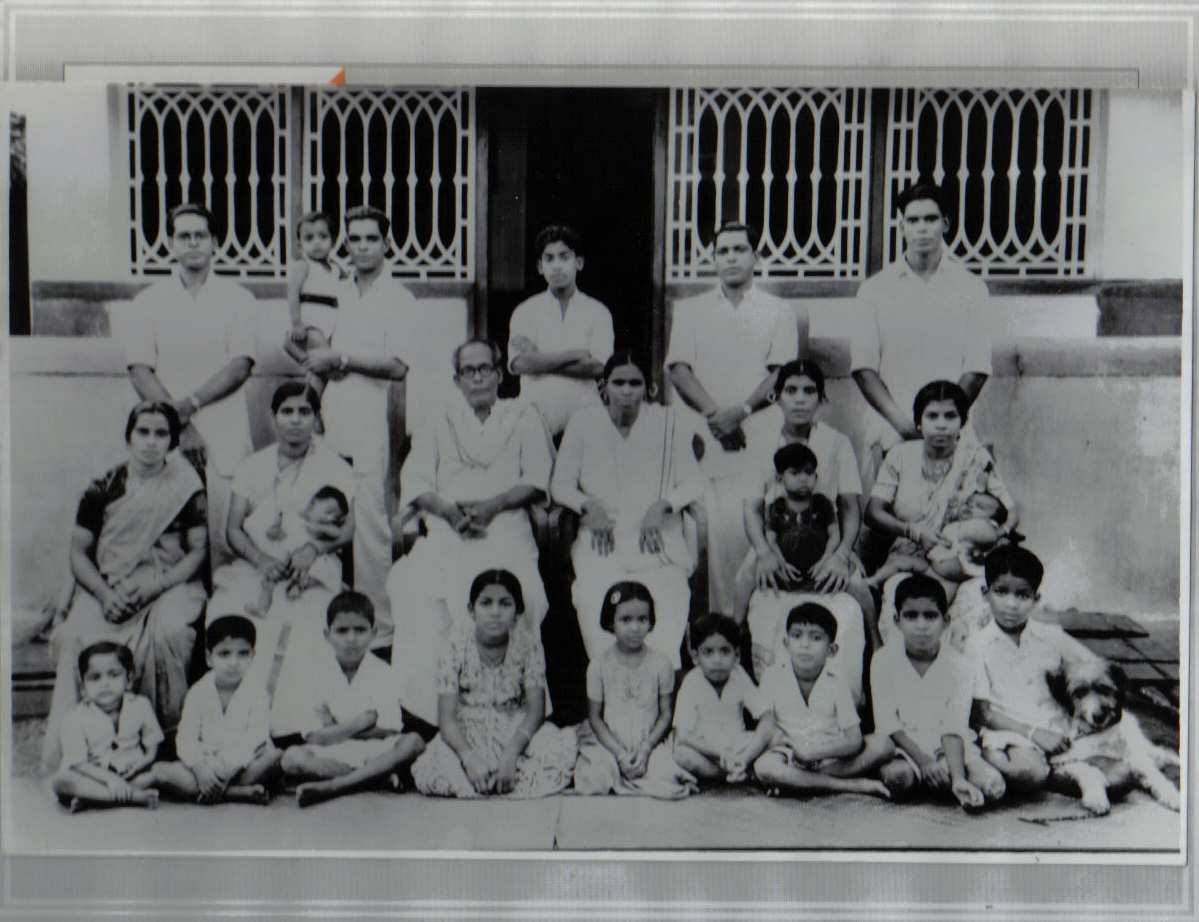 PORINCHU AIPU FAMILY 1955